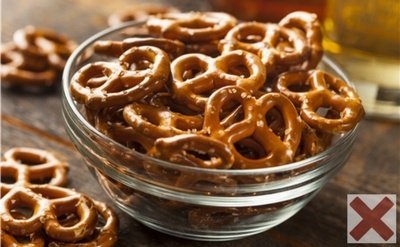Pretzels - The Worst Bedtime Foods for Weight Loss